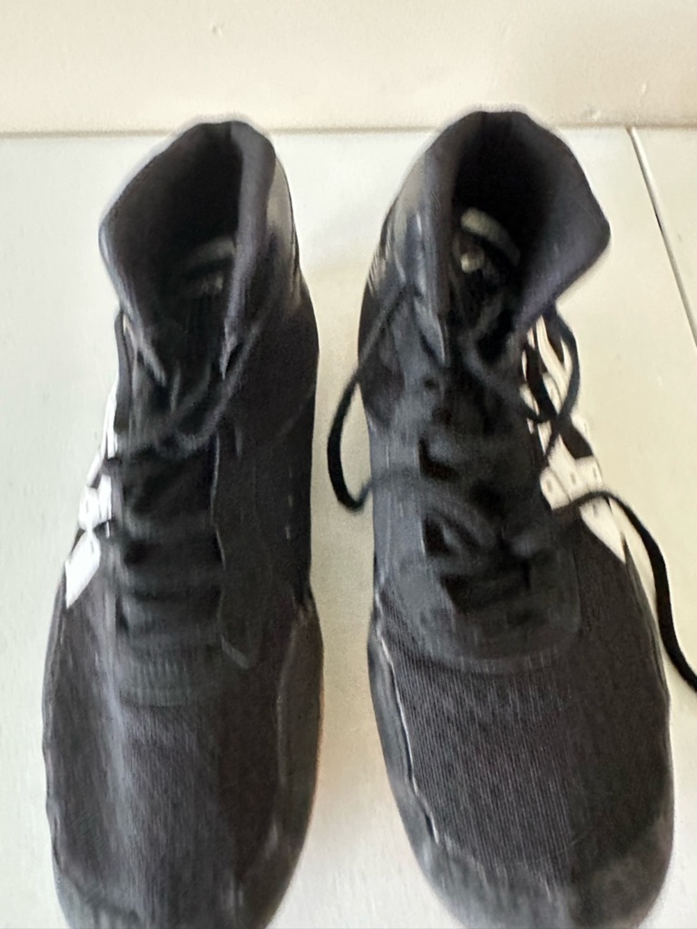 ASICS Men's Black High-Top Athletic Sneakers size 7.5, pre owned excellent